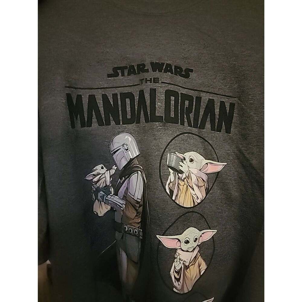 The Mandalorian The Child T-Shirt Stat Wars 2xl NWT Excellent CR6 Nice Gift - Picture 1 of 6